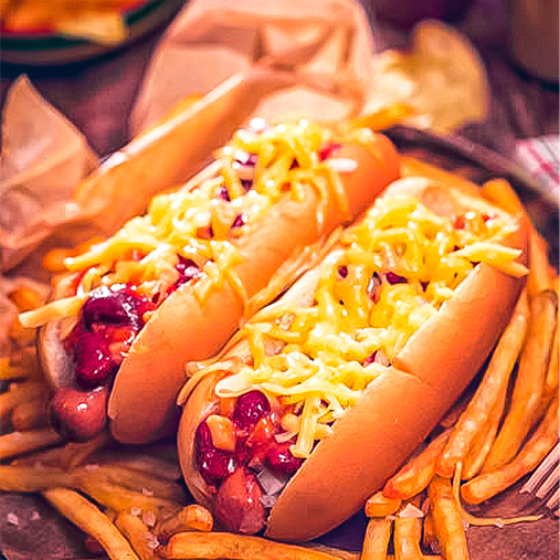 2 Hot Dog Especial con Queso & Tocineta